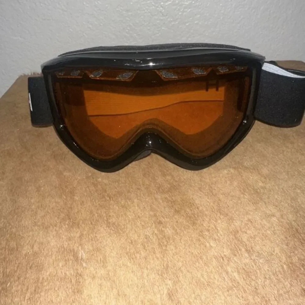 Smith Optics Electra Snow Goggles Black Gold Lite Lens.‎ Perfect No Scratches
